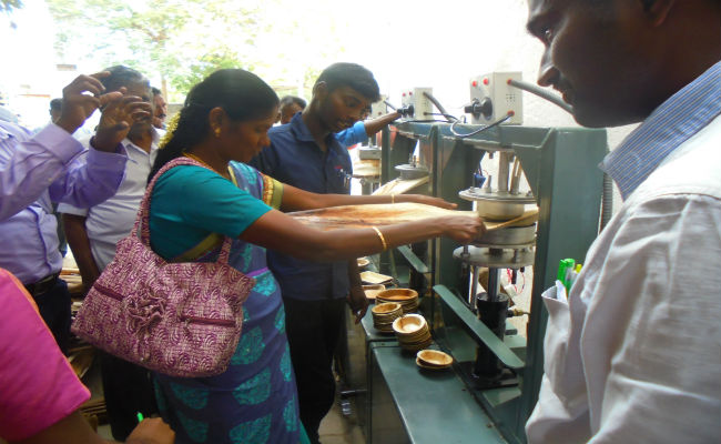 ARECA LEAVES PLATE PRODUCTION ONE DAY TRIANING CAMP -SALEM -27.1.2016(2)