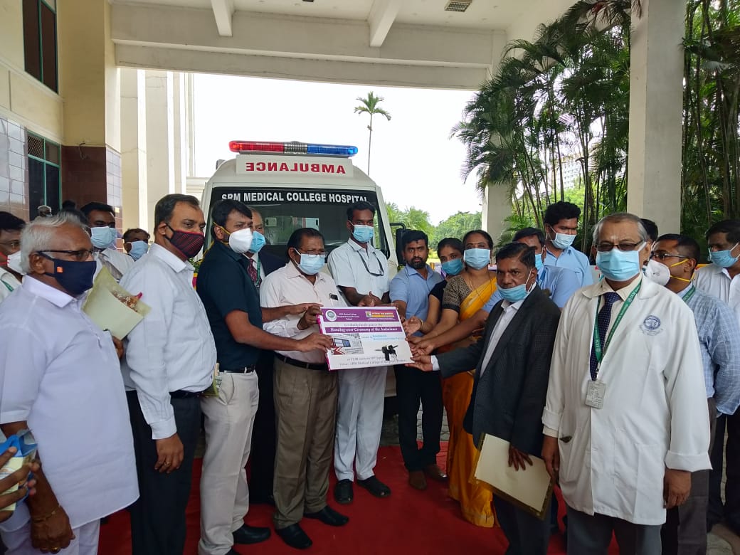 Handing Over Ceremony of Ambalunce to SRM Hospital_12.9.2020 (4)